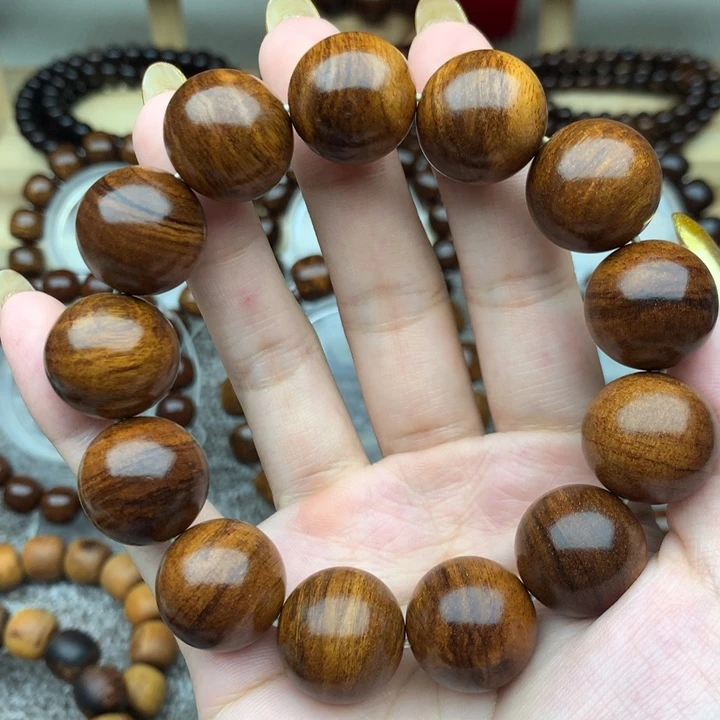 贡木巴布亚1.8红月妖纹