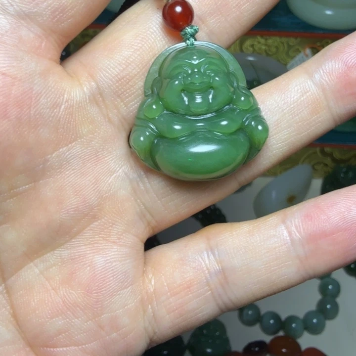 和田玉(碧玉)未镶嵌颈饰