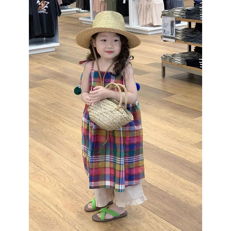戴维贝拉【断码】韩国童装2025夏季新款女童彩色格子毛球吊带裙+木