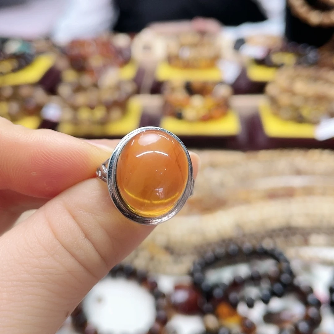 琥珀裸石未镶嵌大