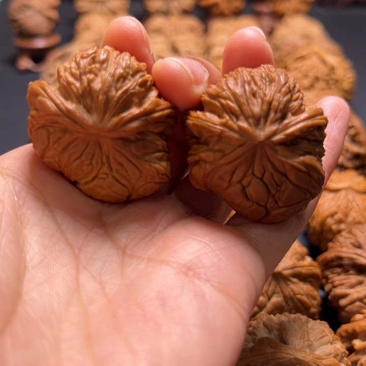 吊坠文玩核桃南疆石小蛇头核桃哈哈哈哈哈哈