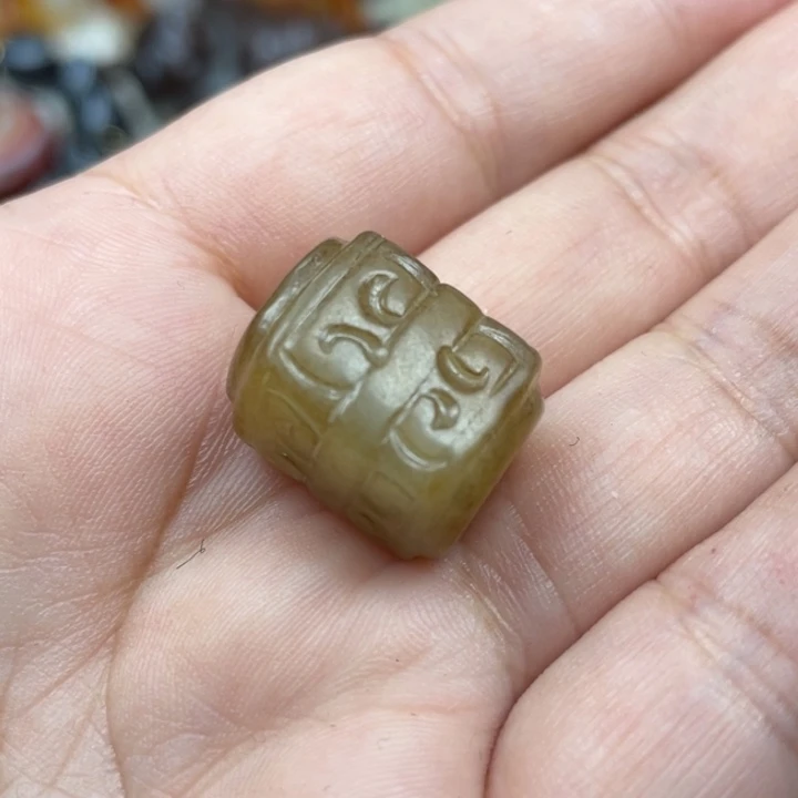 和田玉未镶嵌颈饰自***的