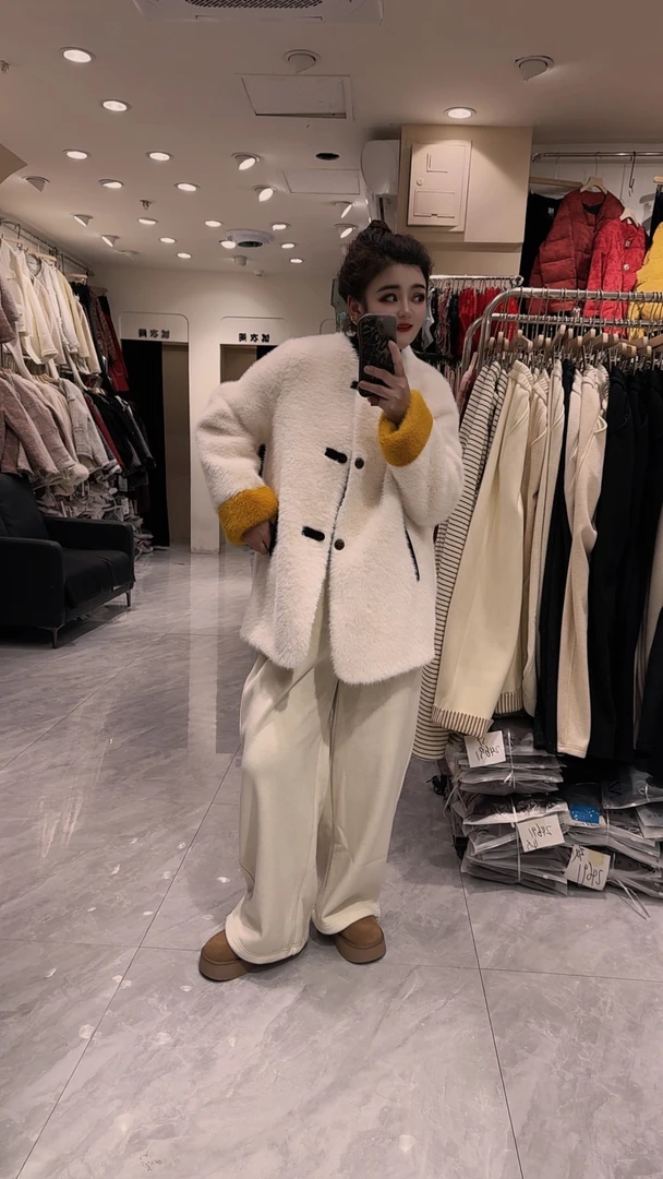 泡泡糖家国风款毛毛外套248141