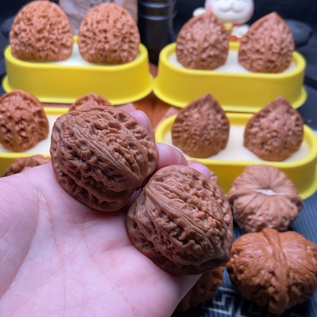 文玩核桃吊坠僧帽