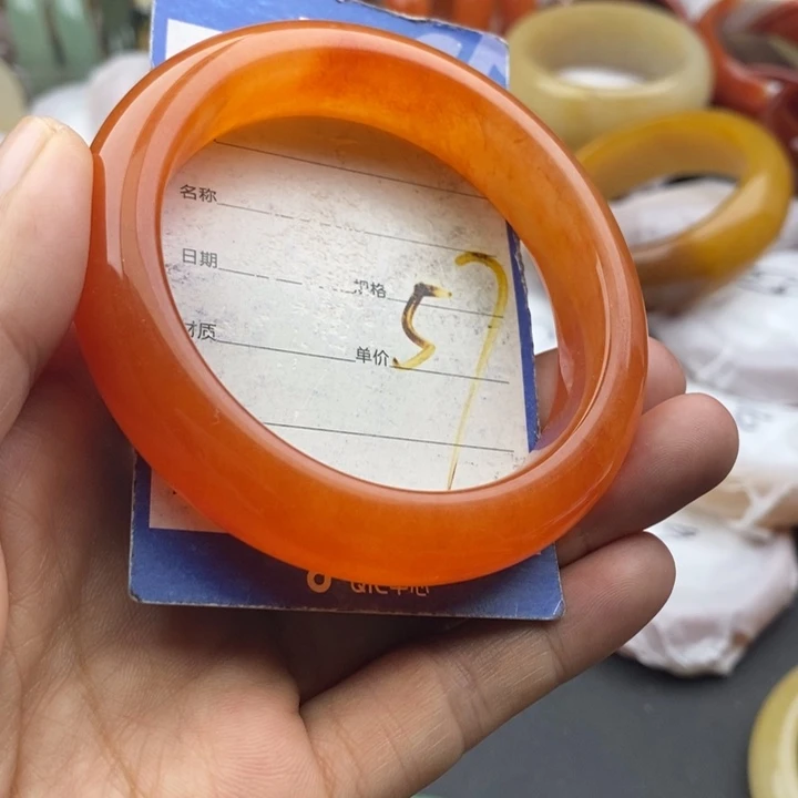 石英质玉未镶嵌手镯