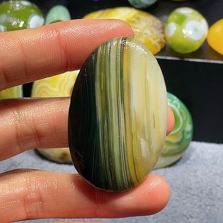 玛瑙/玉髓未镶嵌珠宝奇石