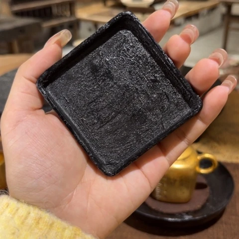 景德镇鱼和熊手工陶艺