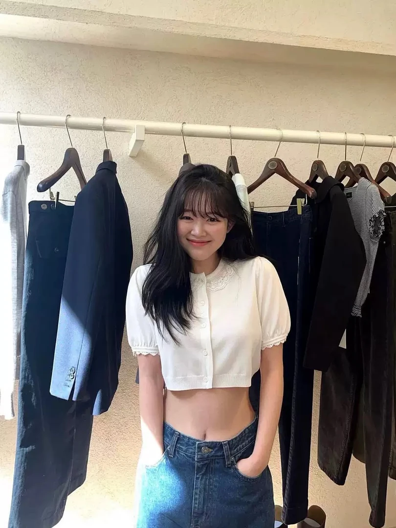 可爱风娃娃领宽松型常规袖T恤套装纯色小众韩版泡泡袖辣妹高腰