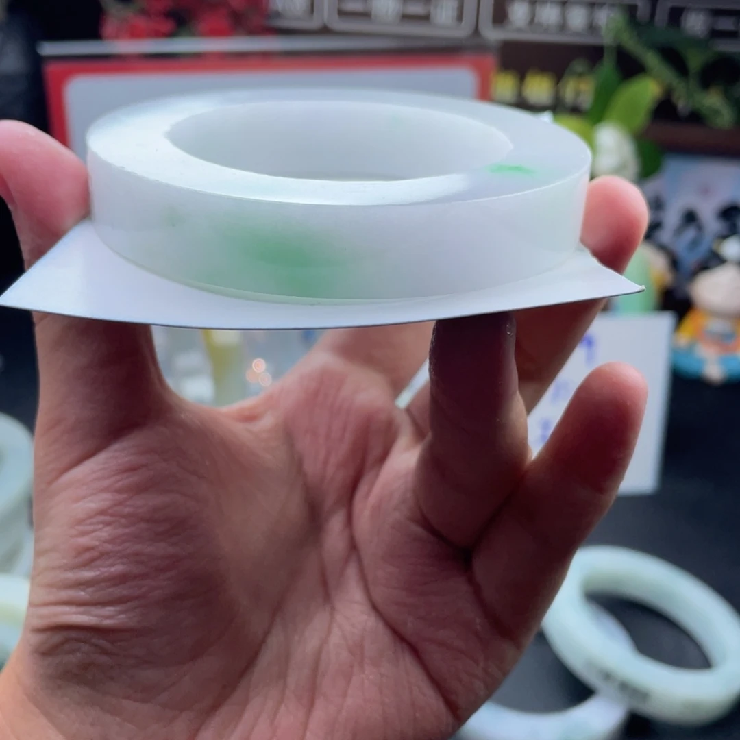禁***苏未镶嵌翡翠定制翡翠