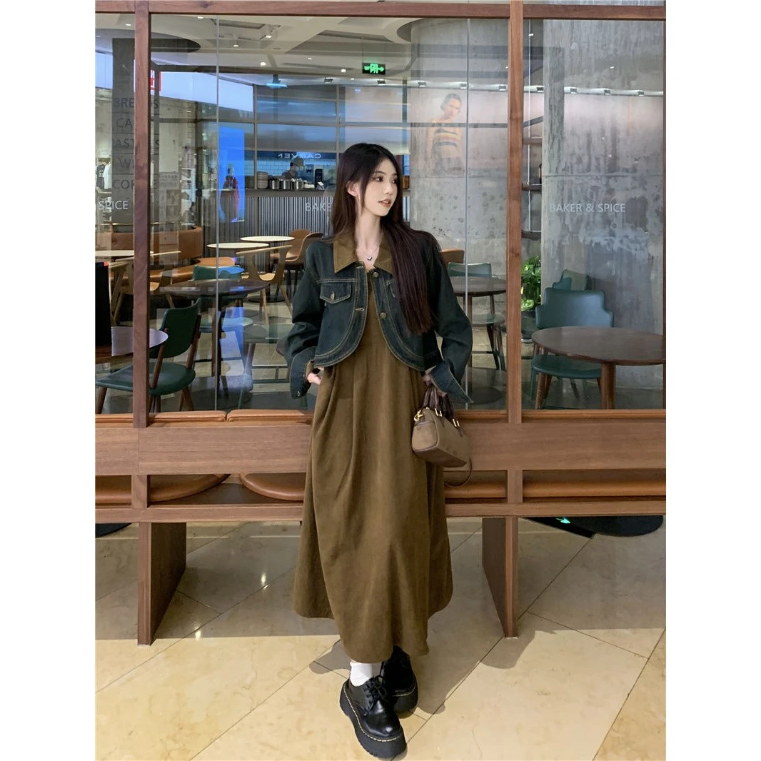显瘦休闲风百搭牛仔外套女秋季新款小个子吊带连衣裙时尚两件套女
