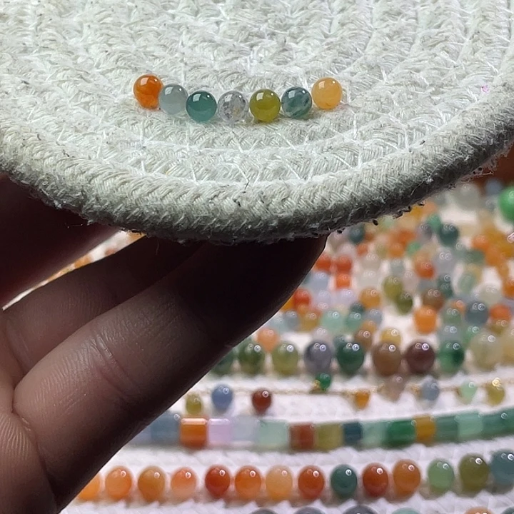 翡翠散珠未镶嵌定制翡翠卡4.9～5.1，一组