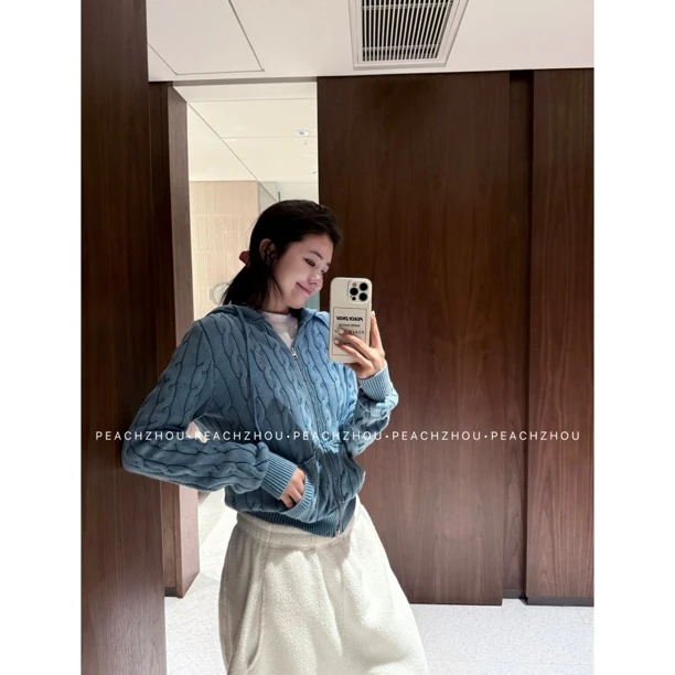 PEACHZHOU 炒色水磨麻花坑条刺绣合身连帽拉链毛衣休闲针织开衫