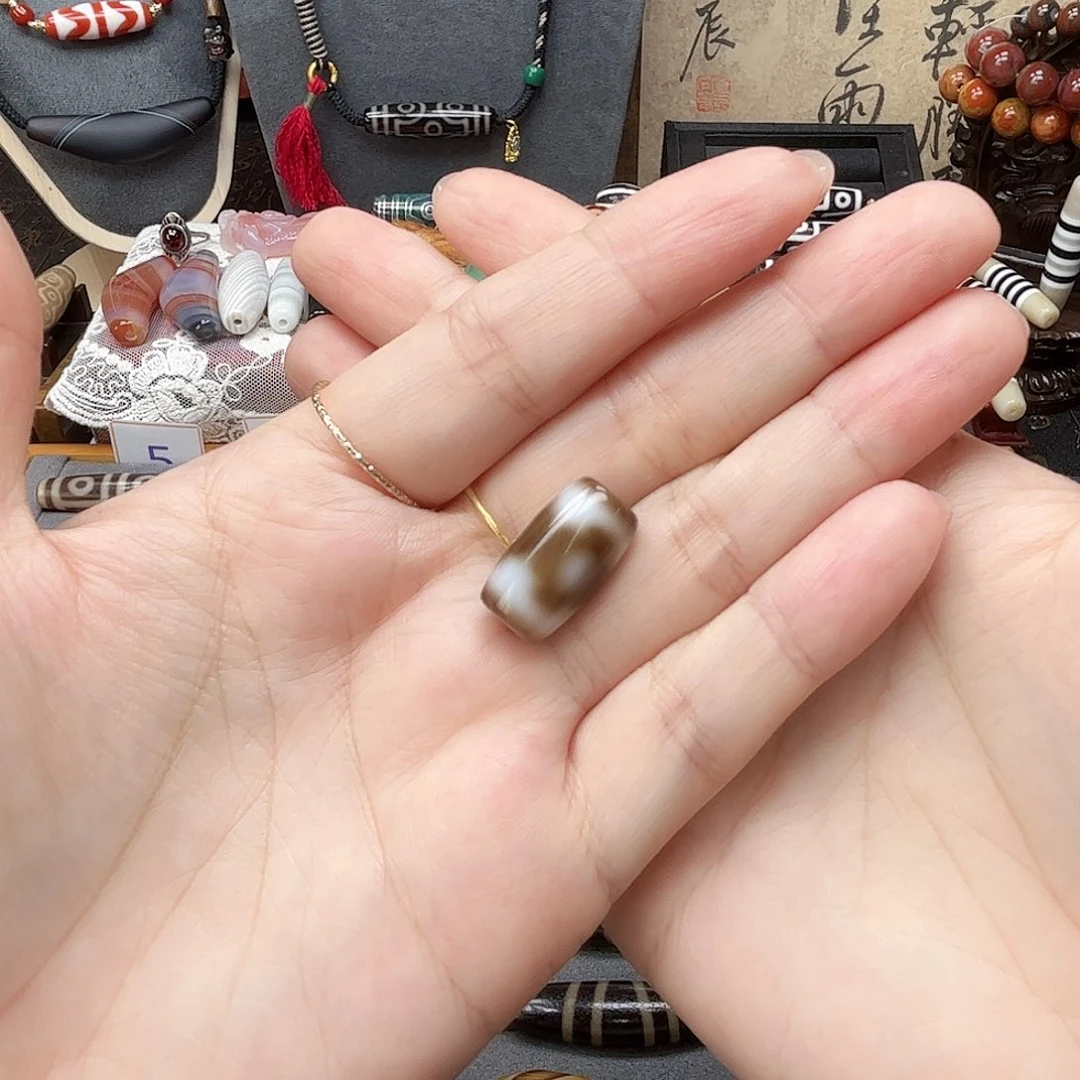 豪***安合金颈饰玛瑙/玉髓