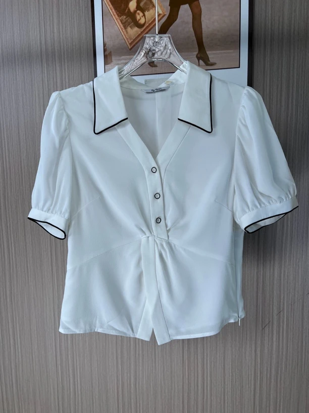 8552品牌撤柜女装fg白色衬衫肤理感纠结上衣洋气