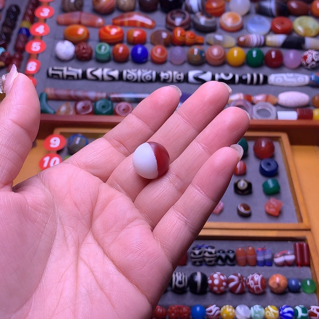 小***妮玛瑙/玉髓未镶嵌颈饰
