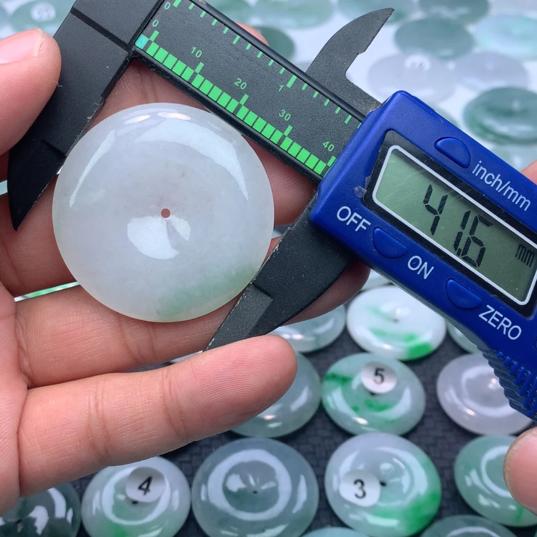 翡翠颈饰未镶嵌缅甸天然A货翡翠