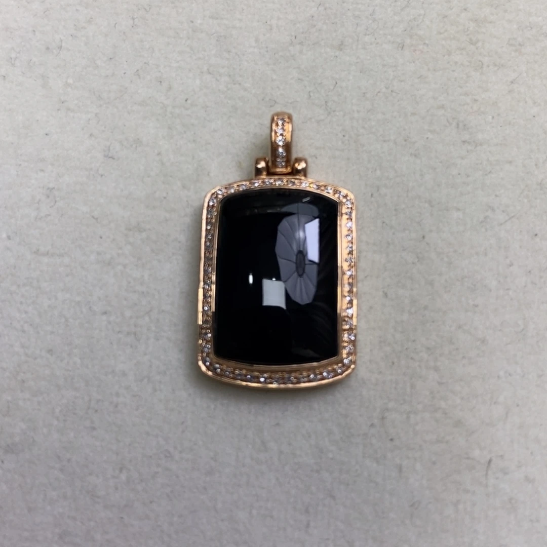 翡翠颈饰18K金镶嵌墨翠吊坠