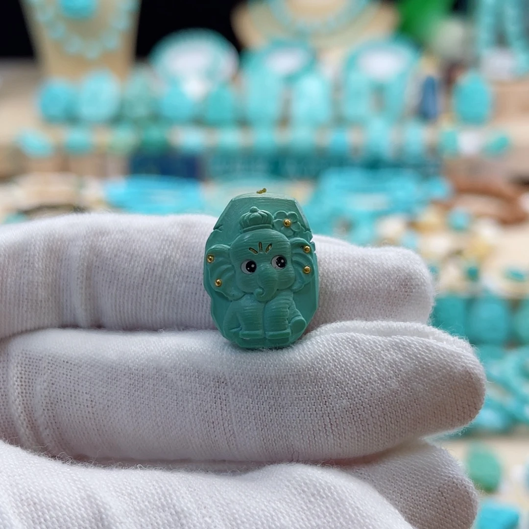 绿松石未镶嵌珠宝奇石