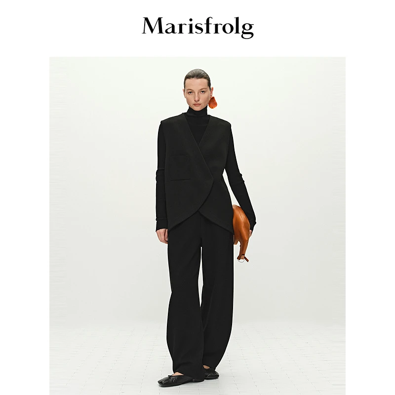 Marisfrolg玛丝菲尔25春季设计师简约弧形剪裁针织马甲A1FZ1831M