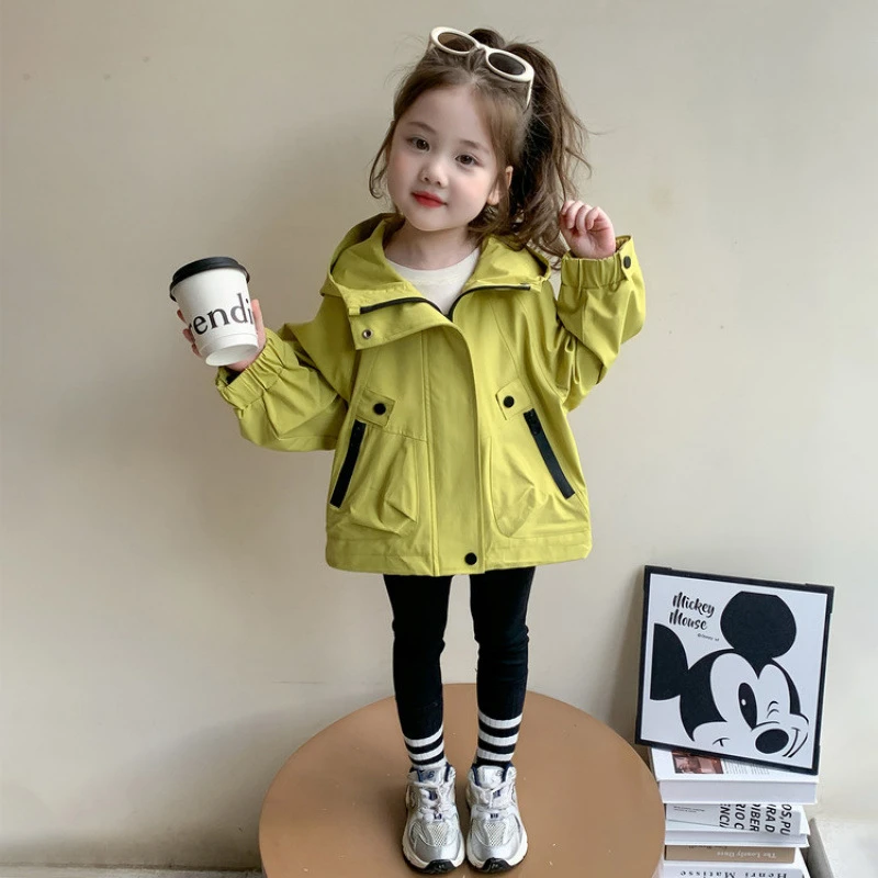 儿童冲锋衣秋装外套2025新款网红炸街春秋款女宝宝户外连帽上衣潮