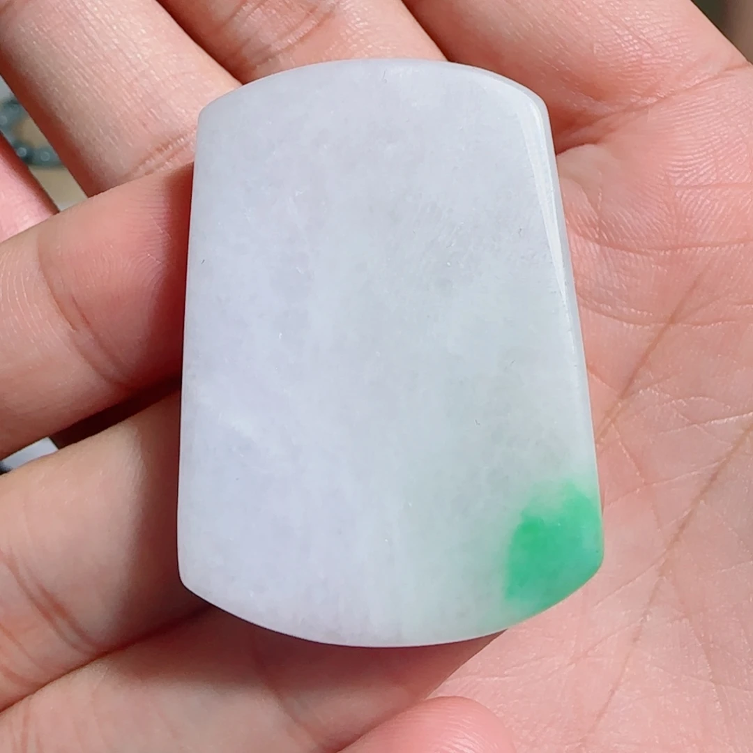 翡翠未镶嵌颈饰无事牌