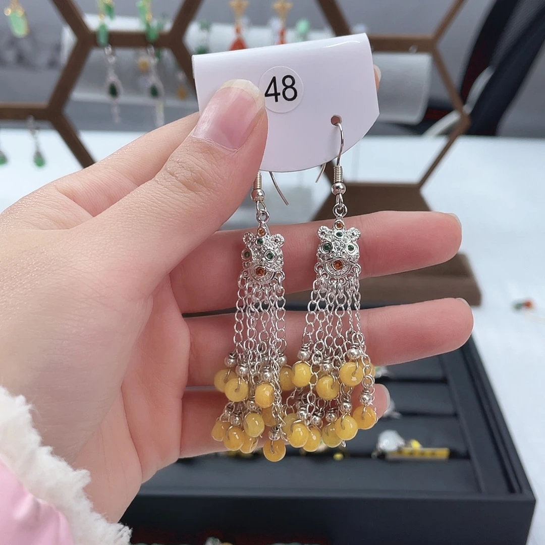 翡翠未镶嵌耳饰一物一图，以实物为准