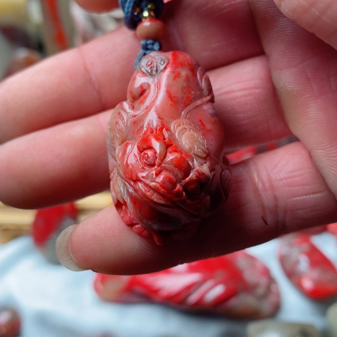 昌化鸡血石张*哥昌化鸡血石挂件