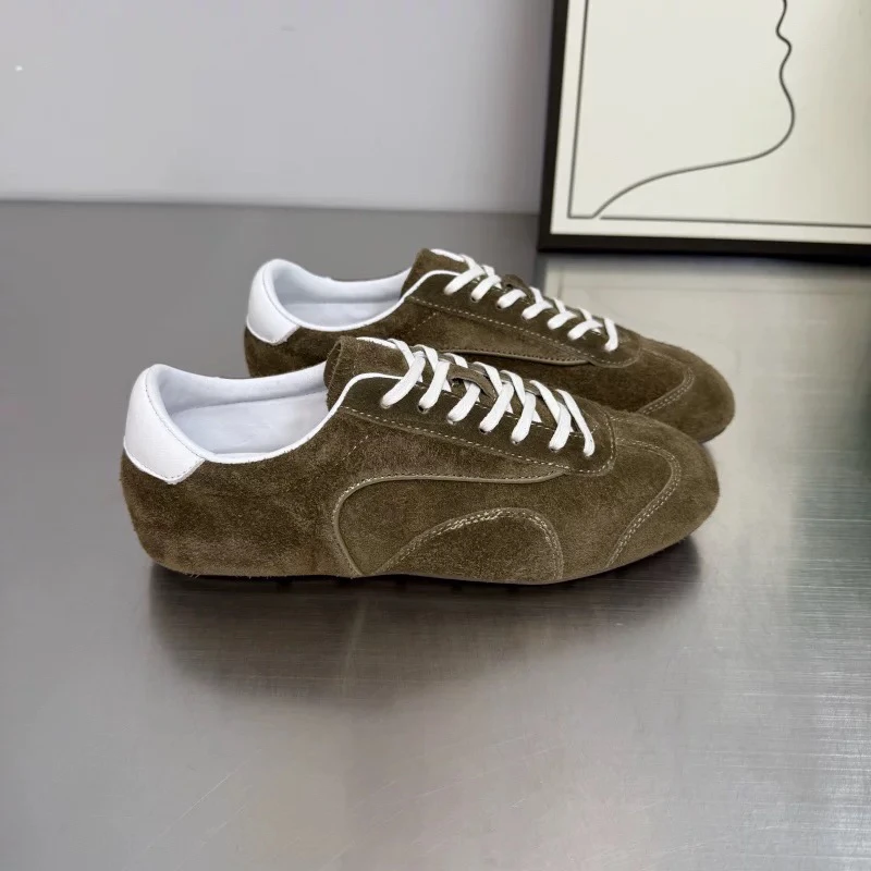 8210头层牛皮平底红色德训鞋女秋季新款百搭软底时尚舒适休闲鞋