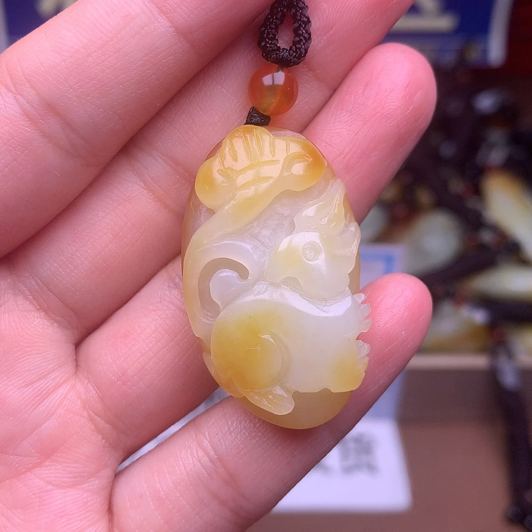 和田玉颈饰未镶嵌