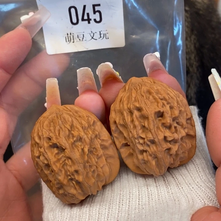 喂***！把件文玩核桃默认微瑕045鸡心36尺