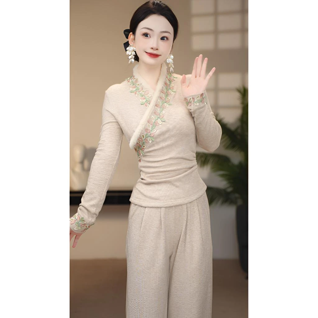 【冬澜】冬季新款高级显瘦休闲保暖毛毛领民族风长袖套装-80098