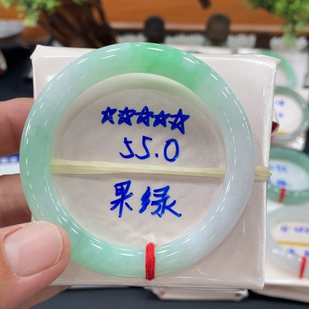 未镶嵌手镯翡翠翡翠