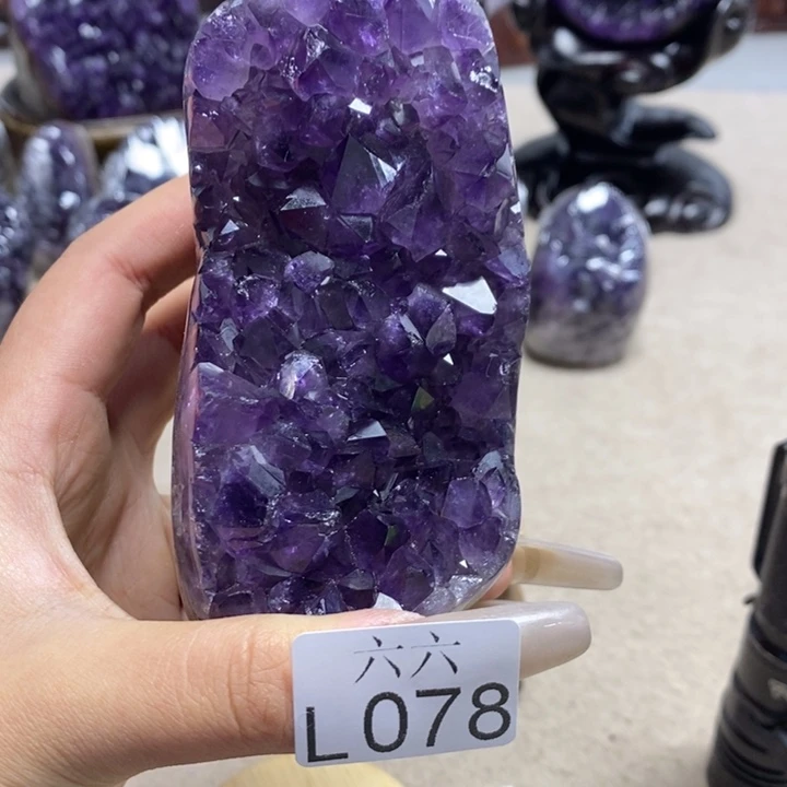 大型摆件（非配饰）未镶嵌水晶摆件