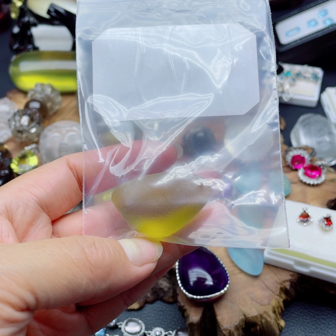 涛***花岗石铁合金原石吊坠