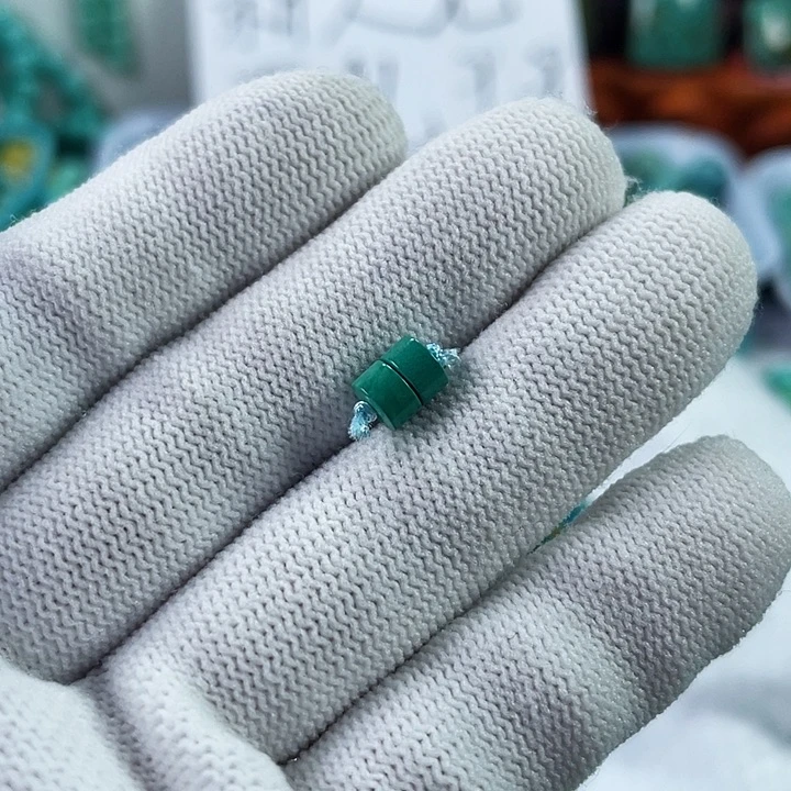 南红玛瑙未镶嵌珠宝奇石