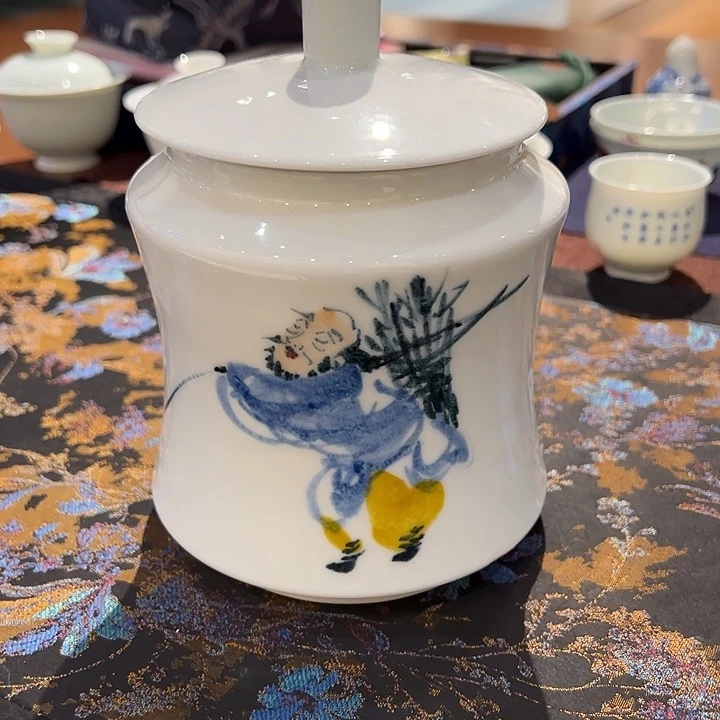微瑕手工手绘茶叶罐