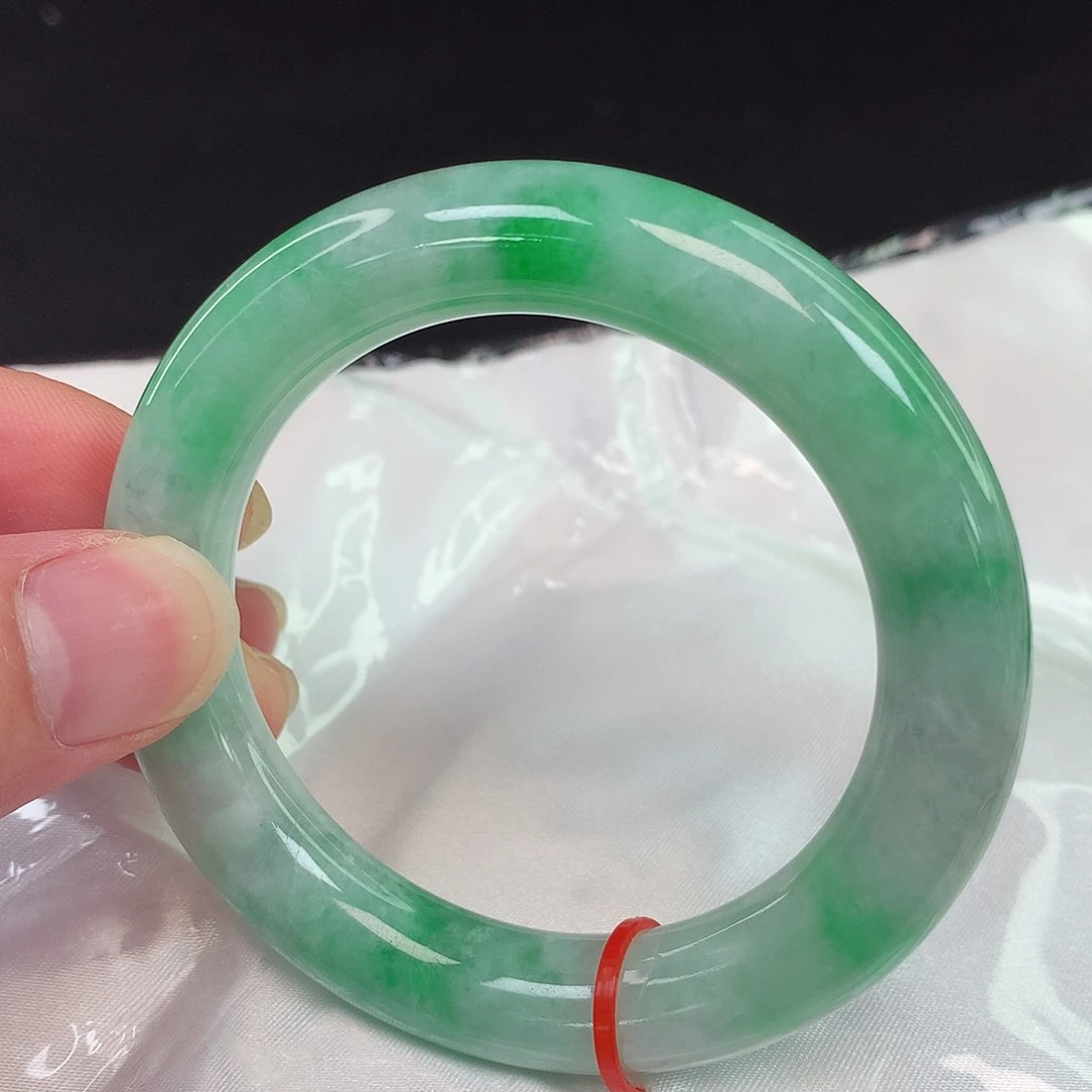 翡翠手镯未镶嵌005