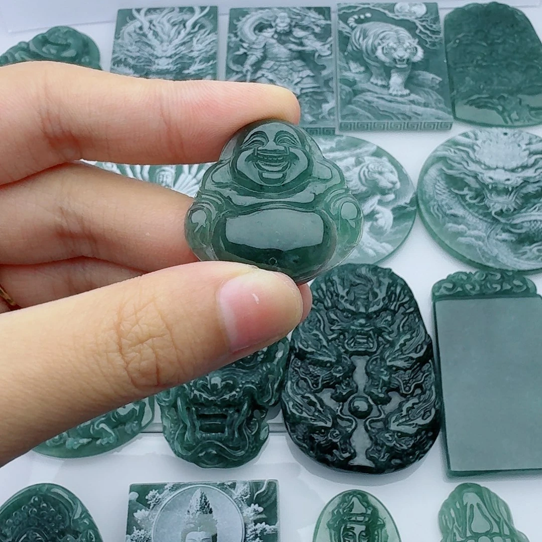 翡翠未镶嵌颈饰多样性发货天然A货翡翠