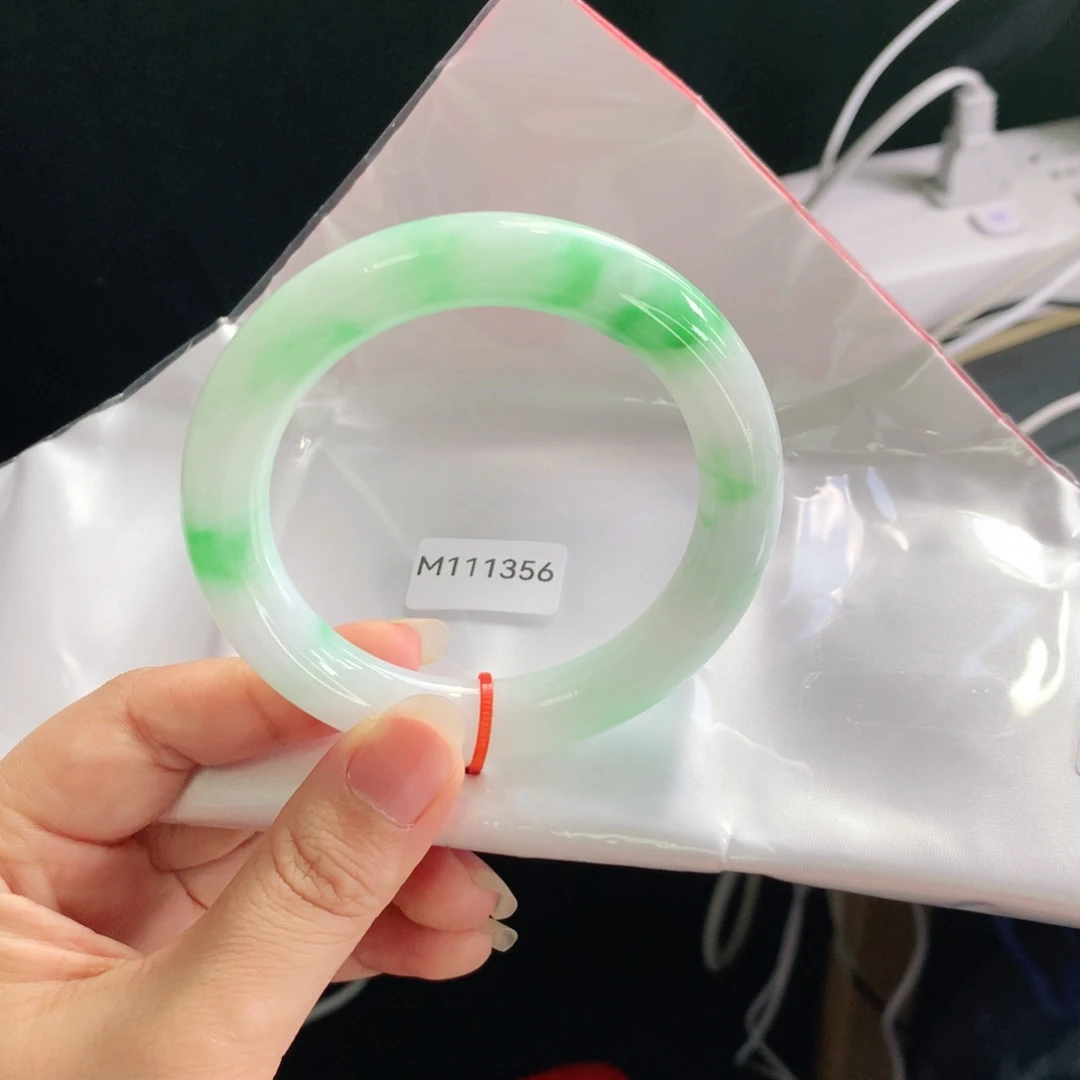 未镶嵌手镯（圆镯）翡翠03