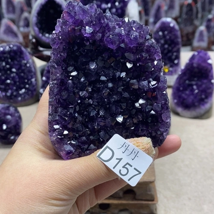 未镶嵌水晶大型摆件（非配饰）