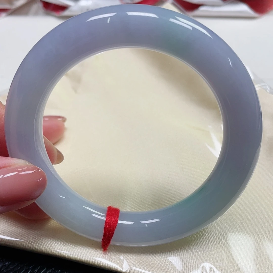 翡翠手镯（圆镯）未镶嵌