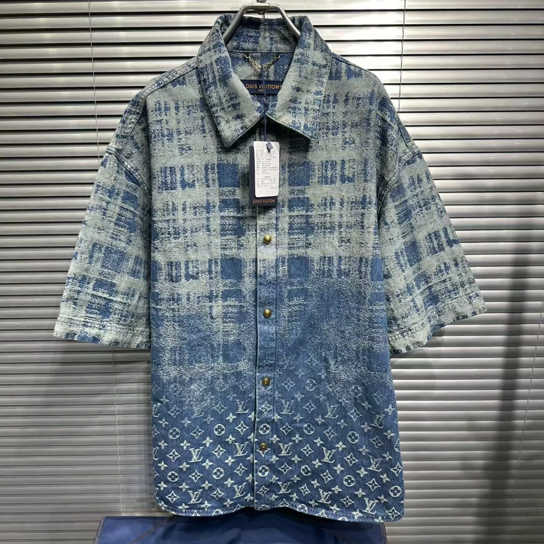 未使用 LouisVuitton/路易威登 26ss渐变蓝色牛仔短袖衬衫 L码