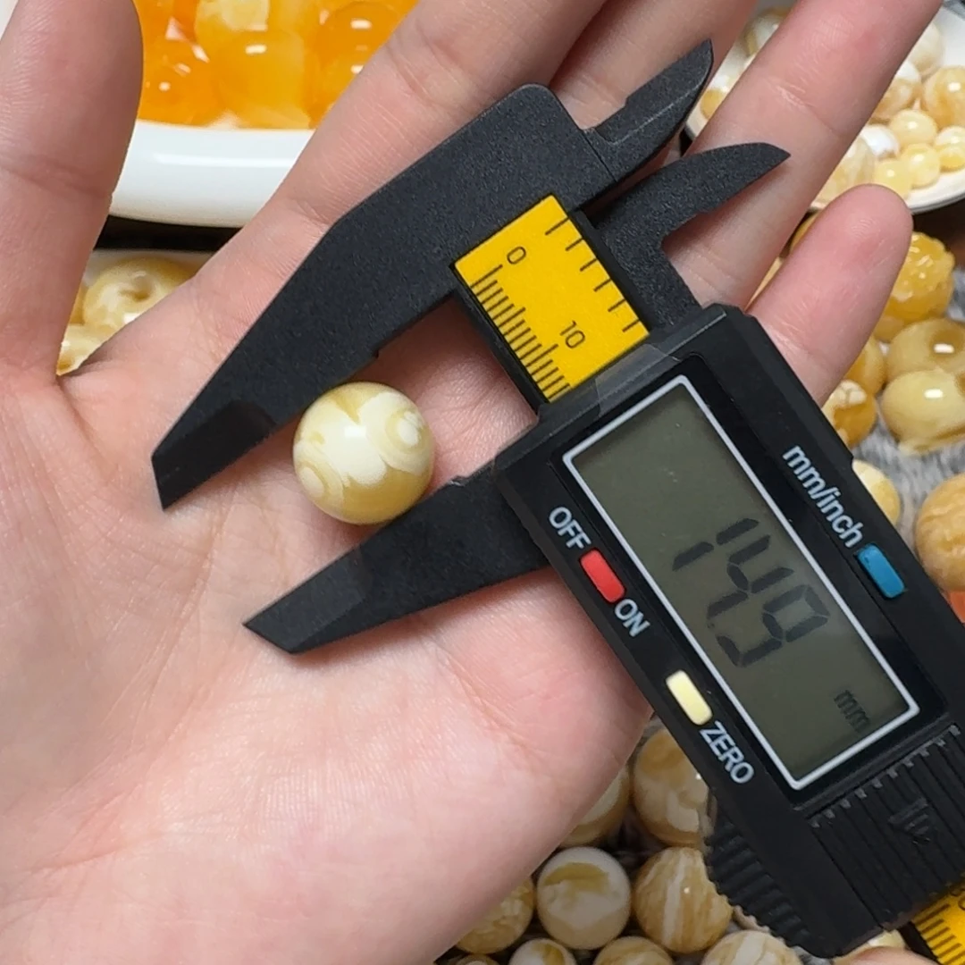 琥珀未镶嵌裸石蜜蜡圆珠