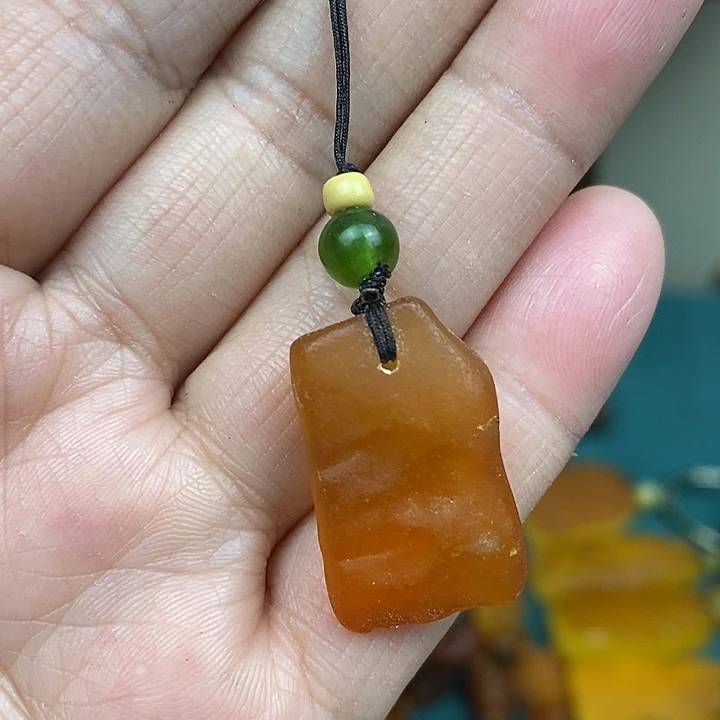 琥珀未镶嵌颈饰手机坠
