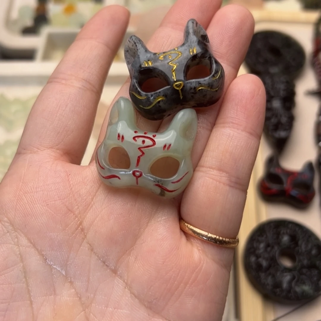 蛇纹石玉合金颈饰