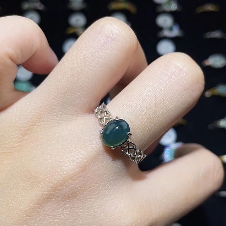 翡翠未镶嵌戒指戒指