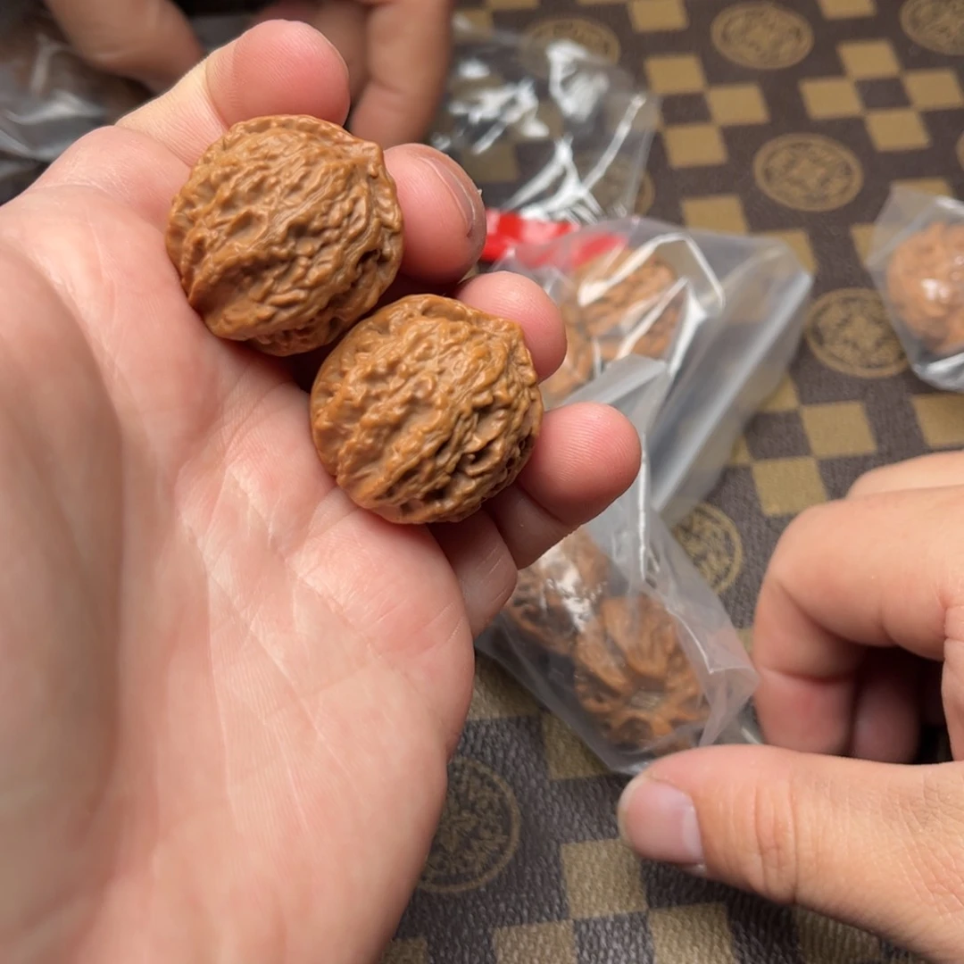 文玩核桃把件370000000000