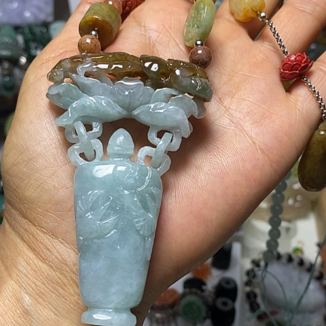 【闪购商品】翡翠未镶嵌吊坠(赠链)