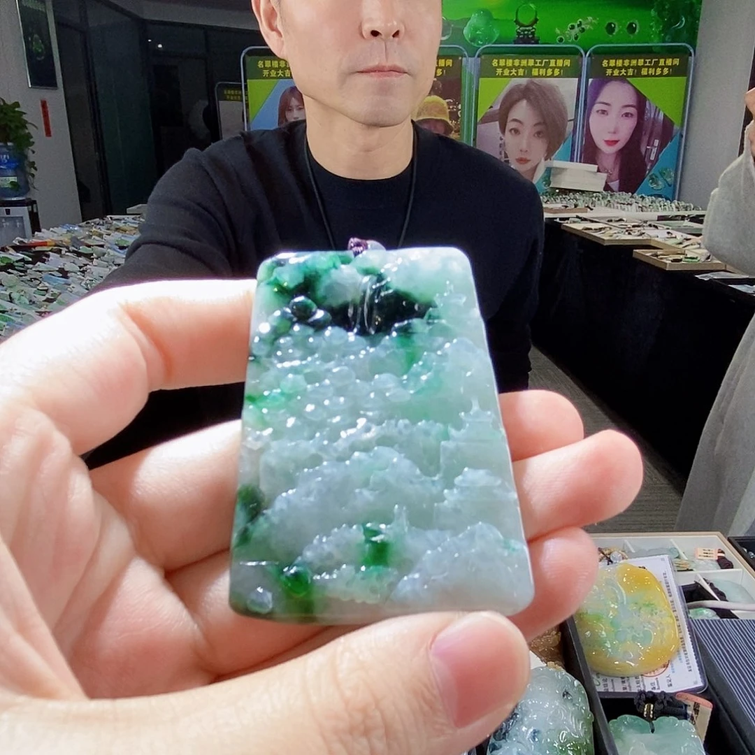 颈饰未镶嵌翡翠翡翠