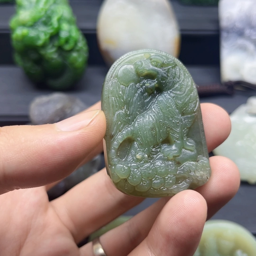 和田玉未镶嵌颈饰和田玉